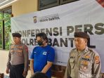 pelaku-penggelapan-dalam-jabatan-gtw-35-saat-di-polsek-pundong-bantul-senin-20102025-1760950279710_43